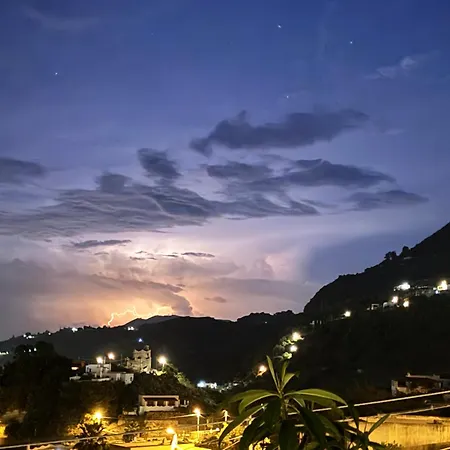 Tarinuzza Apartment *